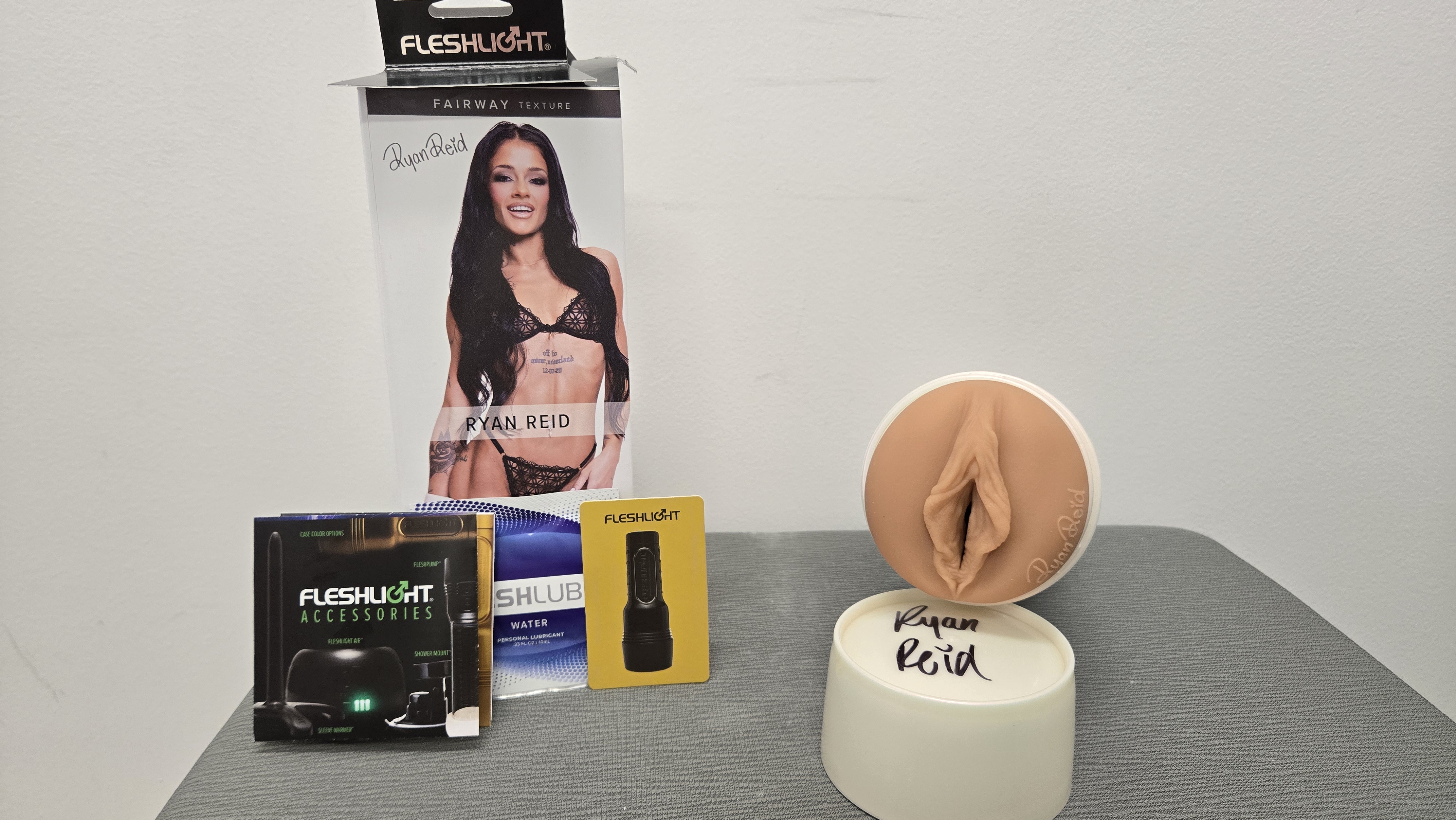 The Ryan Reid Pornstar Pocket Pussy Box The Ryan Reid Pornstar Pocket Pussy Box