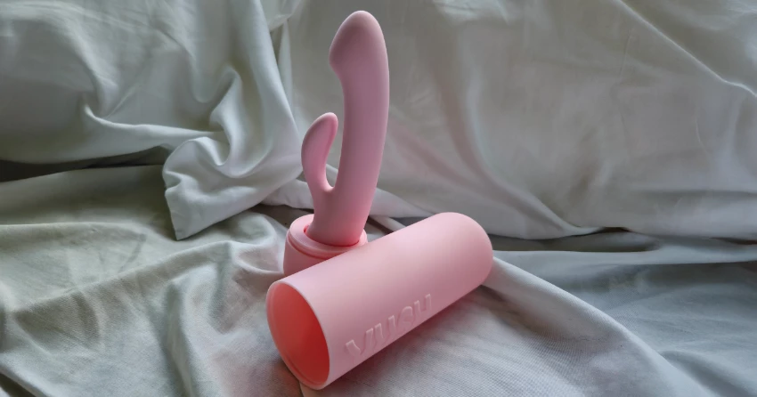Vush Glow: The Compact Rabbit Every Traveller NEEDS - ToyChats