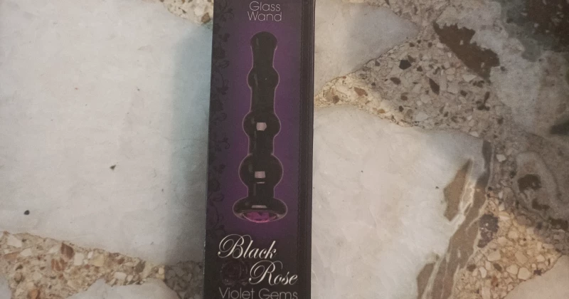 Glass Wand Black Rose Dildo Review