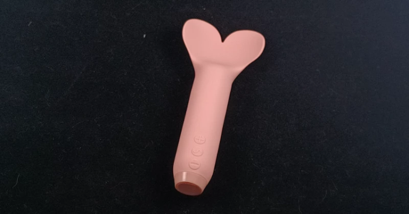 Je Joue Amour Review: Je T'Aime De Tout Mon Cœur ♥