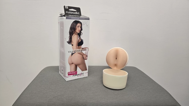 Fleshlight Valentina Nappi Review: Vesuvius Texture