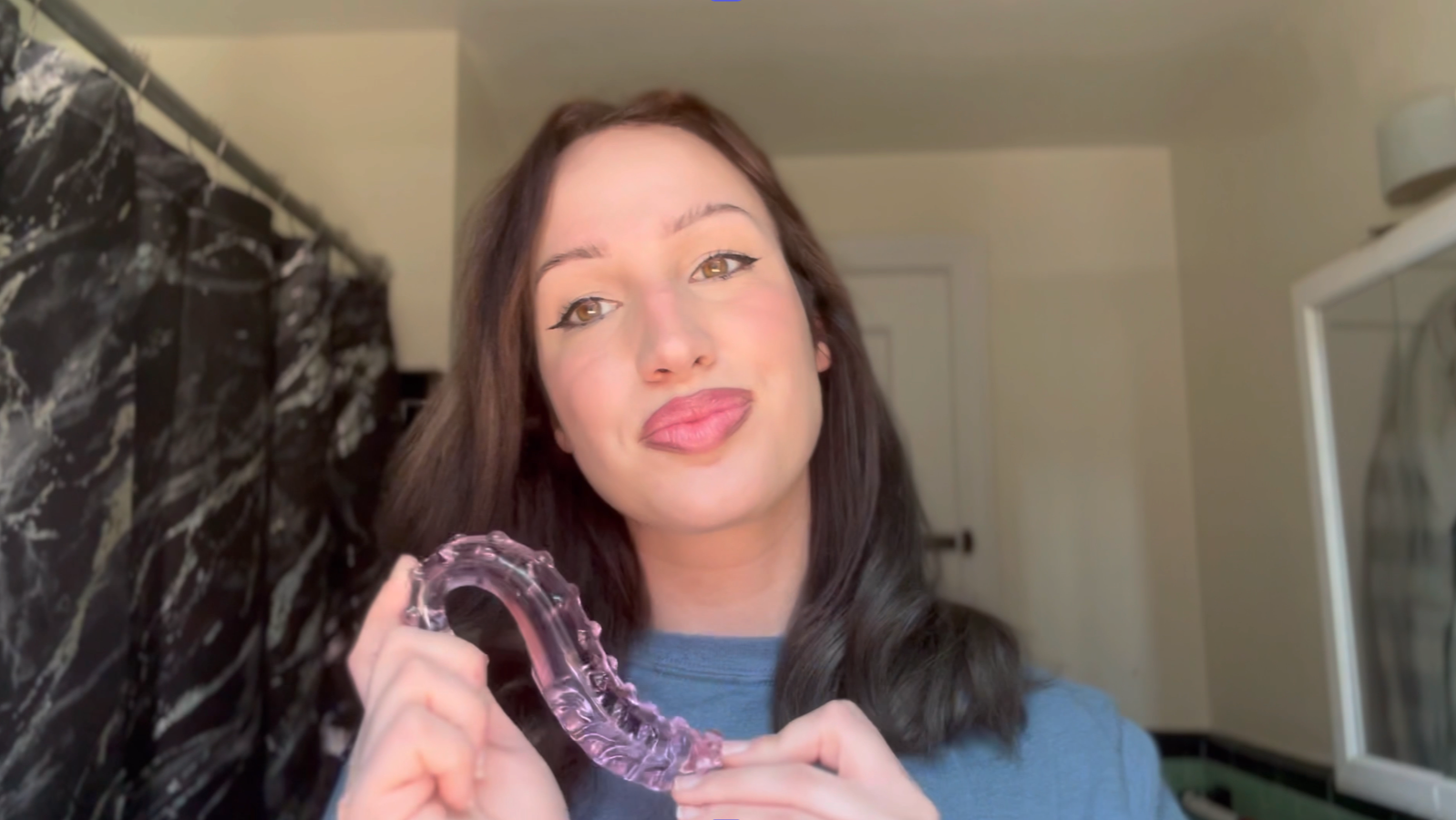 glas Lick-It Dildo - A Dildo for Royalty!