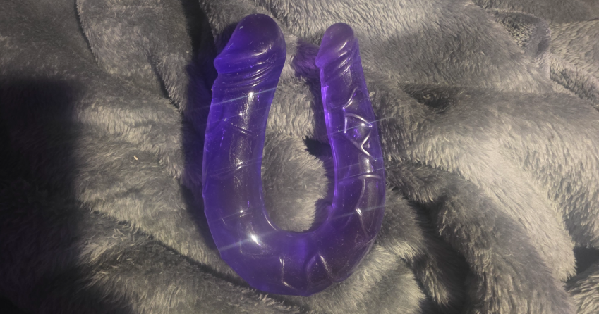 Review: Basics Mini Double Penetration Dildo By Lovehoney