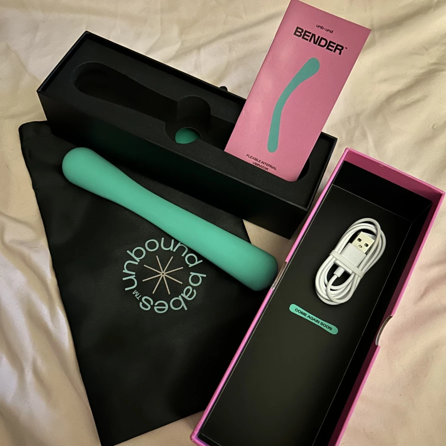 Do You Know How to Bend?: Unbound Babes' Bender Review - ToyChats