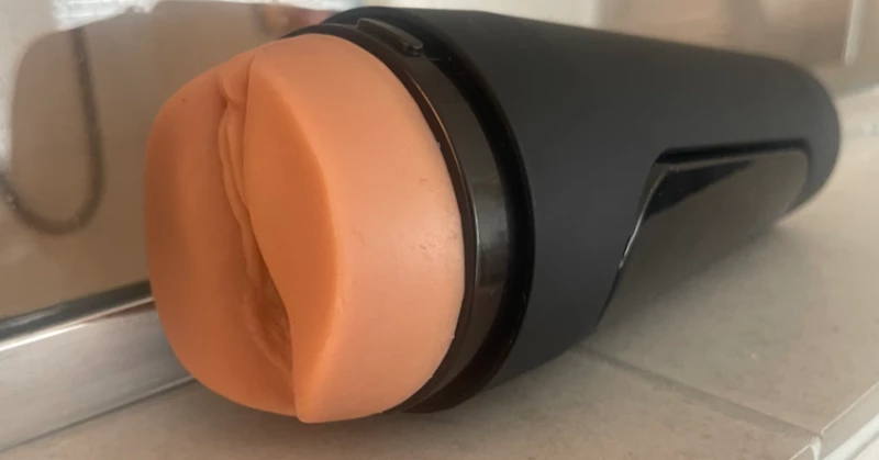 Doc Johnson Main Squeeze Mia Malkova Personal Stroker Review