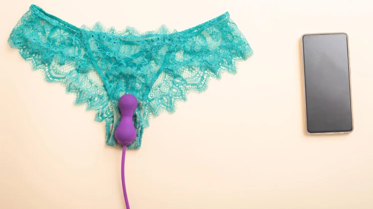 11 Hands Free Toys That Keep You Moaning Without Lifting a Finger 11 Hands Free Toys That Keep You Moaning Without Lifting a Finger