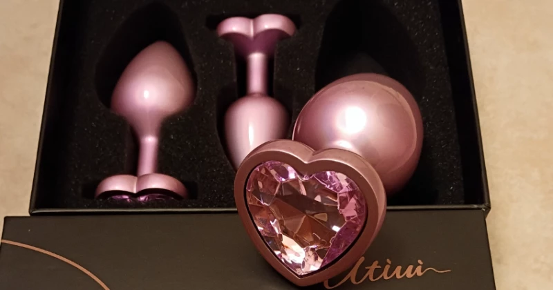 UTIMI's Pink Heart Shaped 3 Pcs Anal Butt Plug Set Review: Is The Cutest!!!