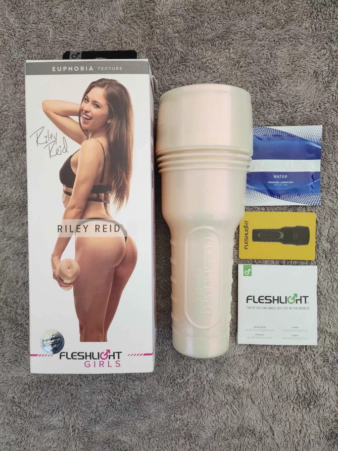 riley reid sex toys Riley Reid plays with her sex toys for all us to enjoy @ BabesTube.com main image 1