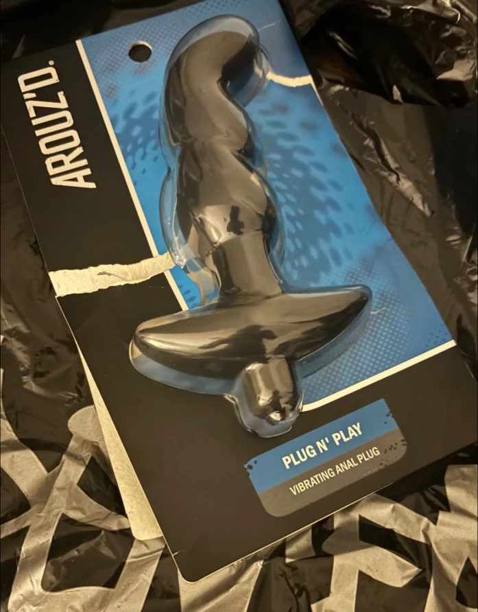 Arouz'd's Plug N' Play Review - ToyChats