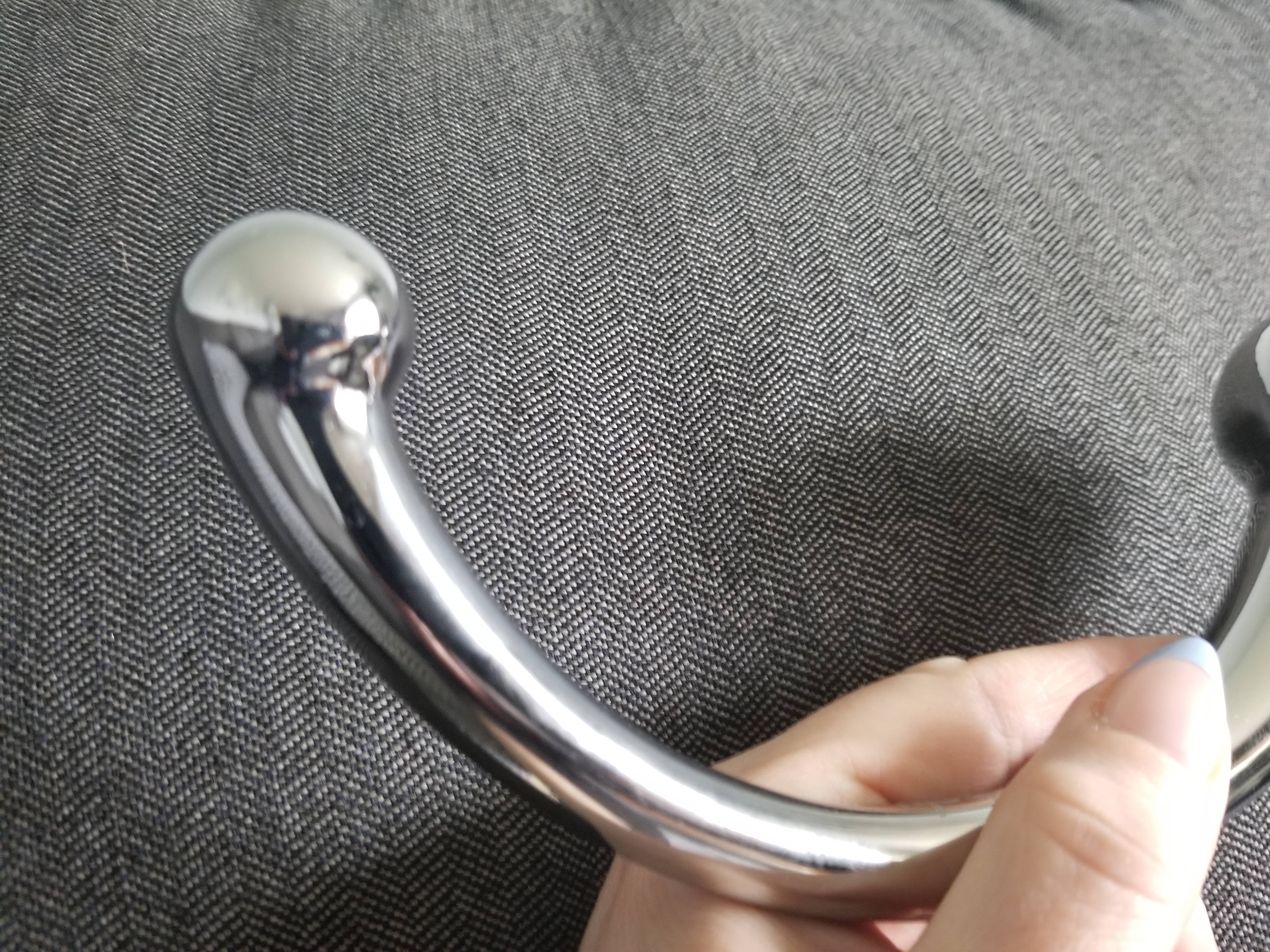 Pictured is the smaller bulb of the wand perfect for stimulating the P-Spot. Pictured is the smaller bulb of the wand perfect for stimulating the P-Spot.