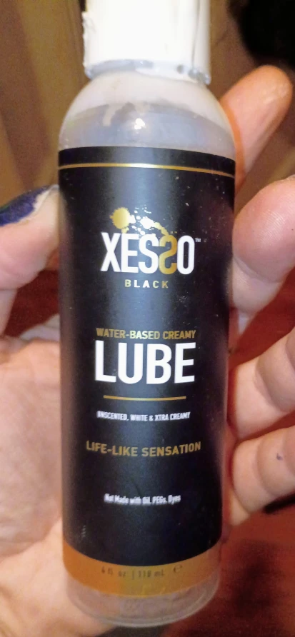 Xesso 4oz Unscented Lube Review: It Looks Like Cum