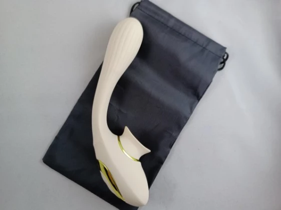 Ava FLIQ: Best Bean Fliq-er in Town!