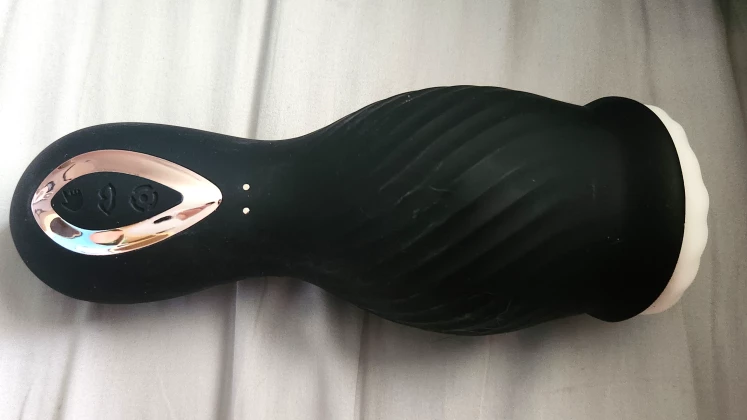 KYO ^-SUCK Review: I Want To Throw This Out My Window