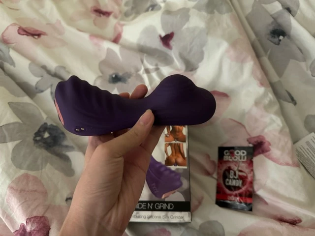 grind sex toy Blush Bump n Grind Vibrator main image 0