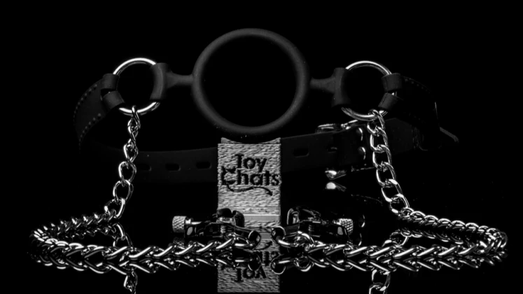 eXtreme Restraints Silicone O-Ring Gag with Nipple Clamps Review