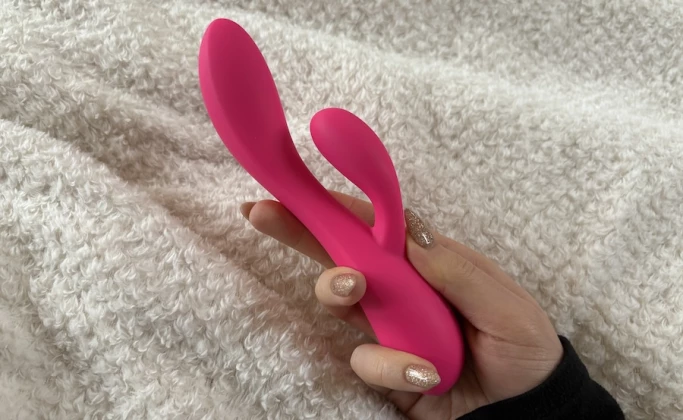 plusOne Dual Vibrating Massager: Intense Vibrations at an Affordable Price