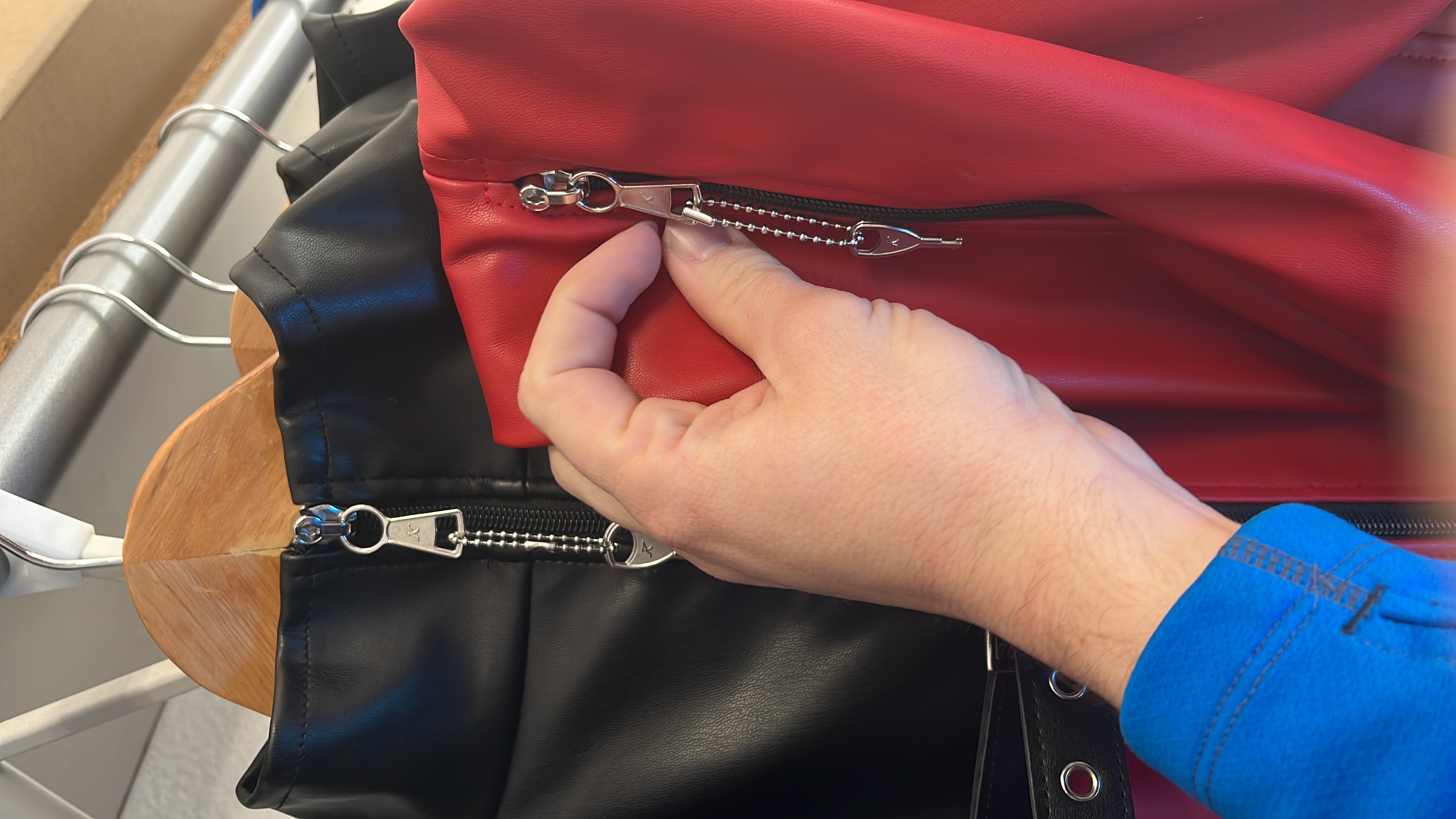 Locking Zippers Locking Zippers