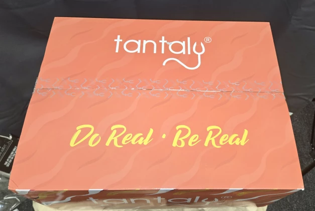 Tantaly Scarlett Review: Awooga!! Tantaly Scarlett Review: Awooga!!