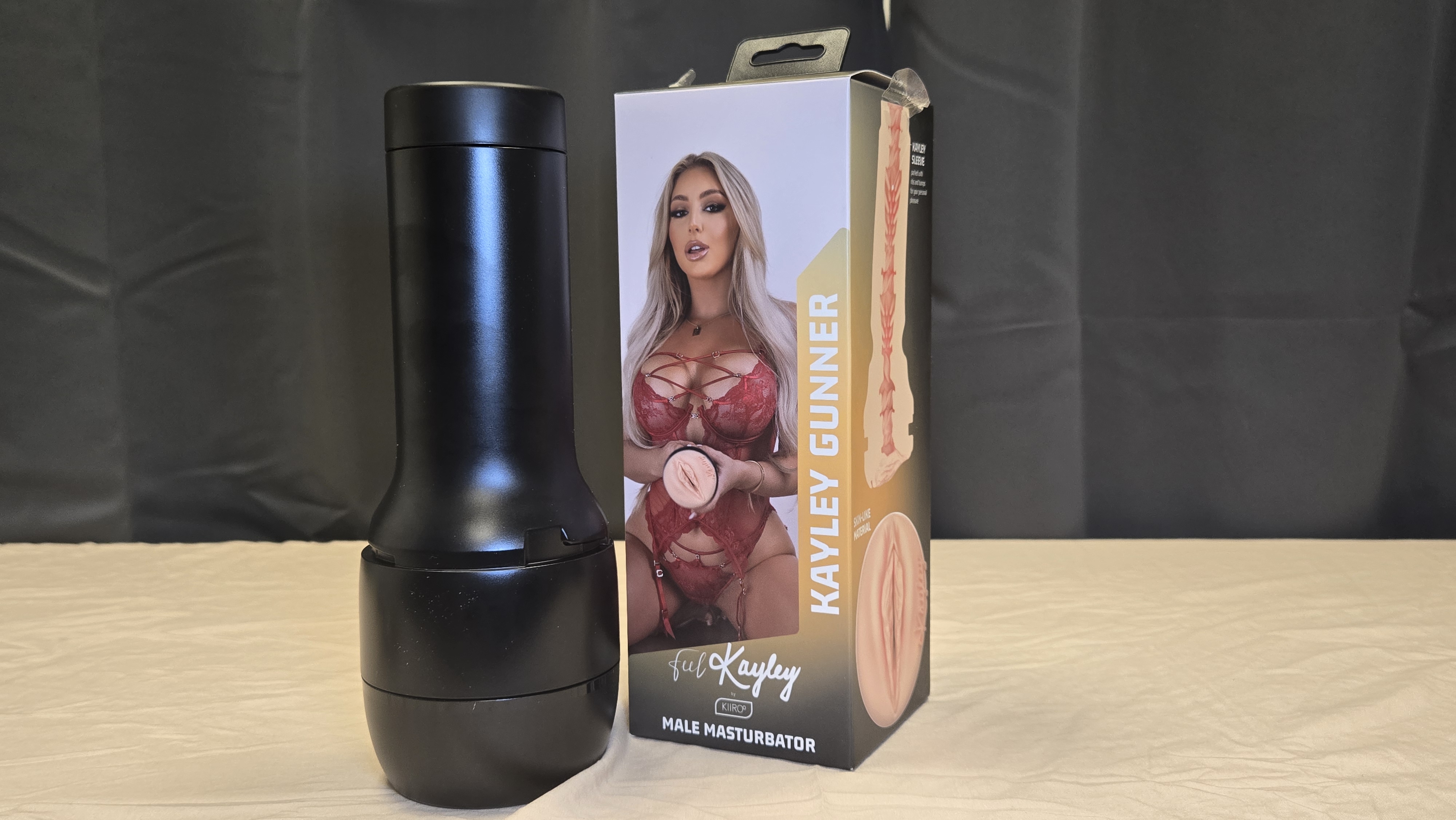 Kiiroo Feelstars Kayley Gunner: Cool and Sexy