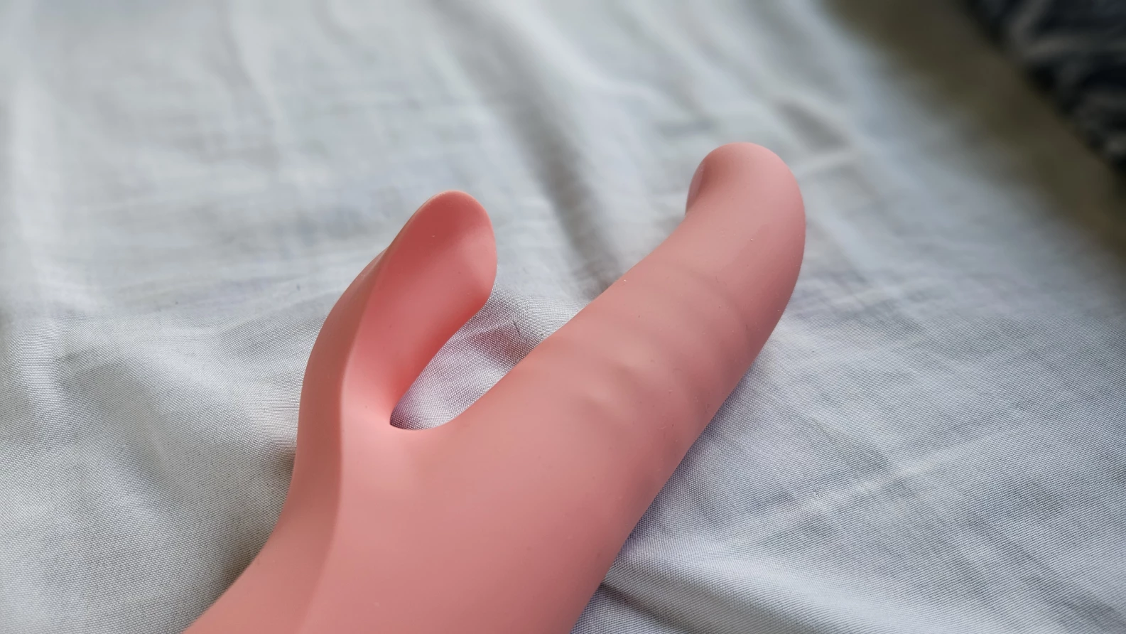 Bellesa Thrust Review: Good Vibes, Good Thrusts, Not So Good Volume