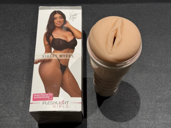 Fleshlight's Violet Myers Waifu Review - A Balanced Design