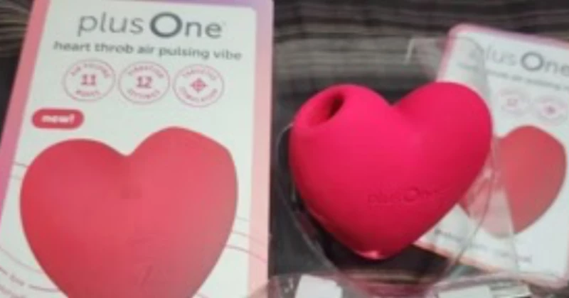 plusOne Heart Throb Air Pulsing Vibrator