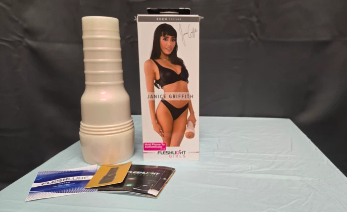 Fleshlight Janice Griffith Eden Review — Playing in the Garden Fleshlight Janice Griffith Eden Review — Playing in the Garden