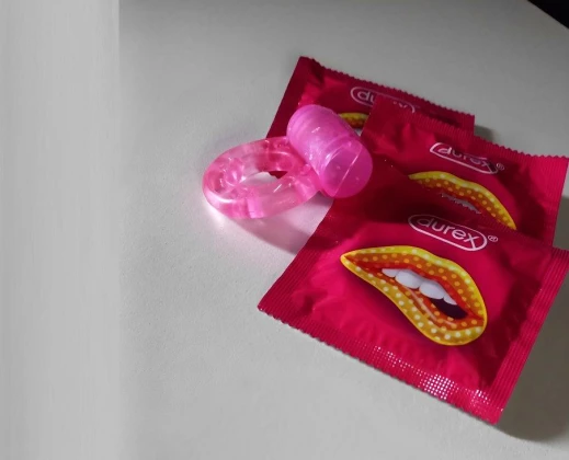 Durex Intense Vibrations Ring: A "Hard" Yes!