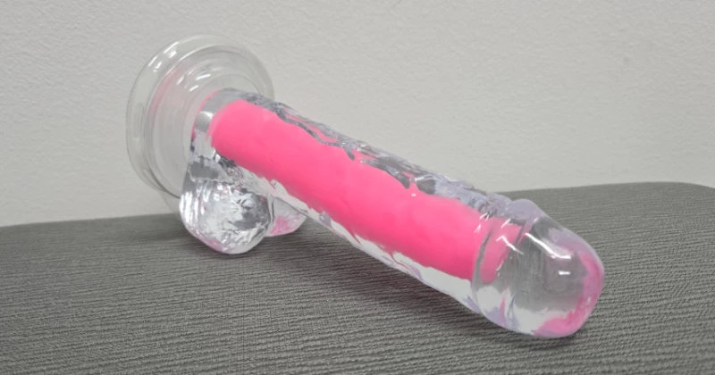 CamToyz Mabel Review: She's Named Mabel but she has a HUGE COCK!