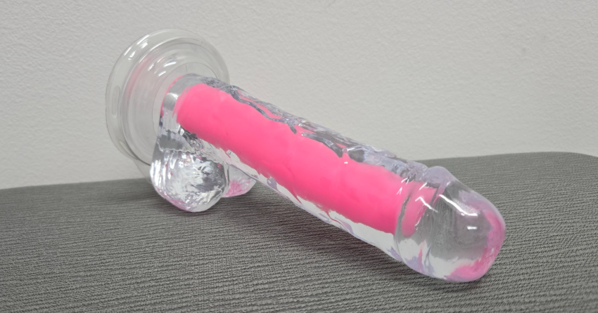 CamToyz Mabel: She's Named Mabel but she has a HUGE COCK!