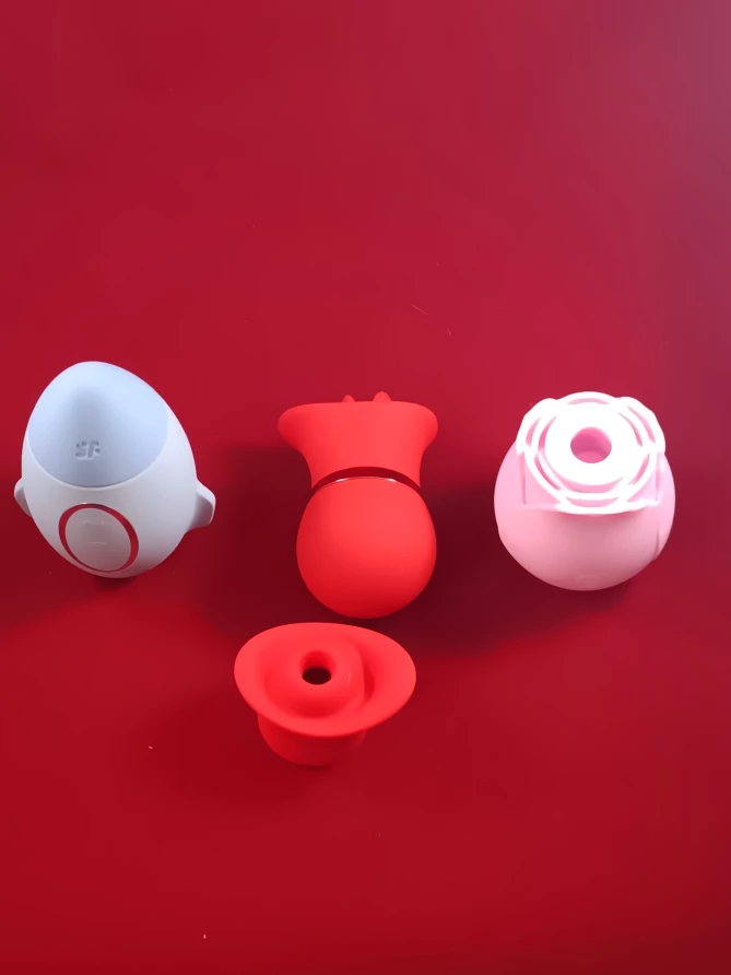 CalExotics French Kiss Review: Voulez-vous coucher avec moi, ce soir?  -  ToyChats