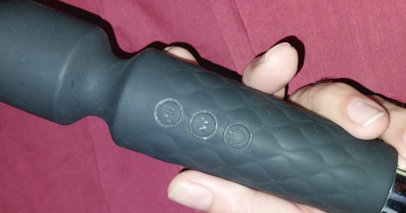 HOXUSN Massager Review: Vibrating Wand For The Win
