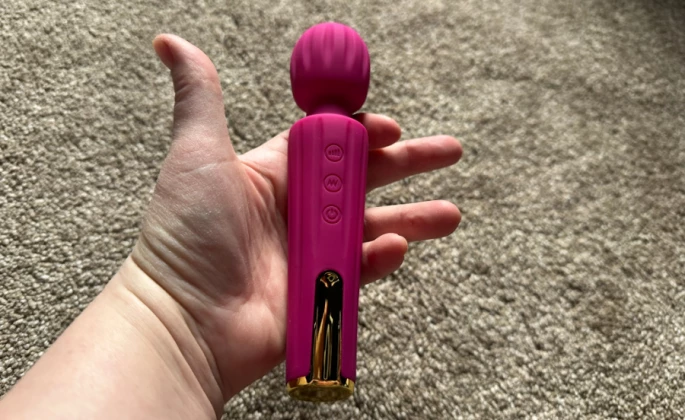 The Blush Allana Wand Is One High-Speed Setting After Another
