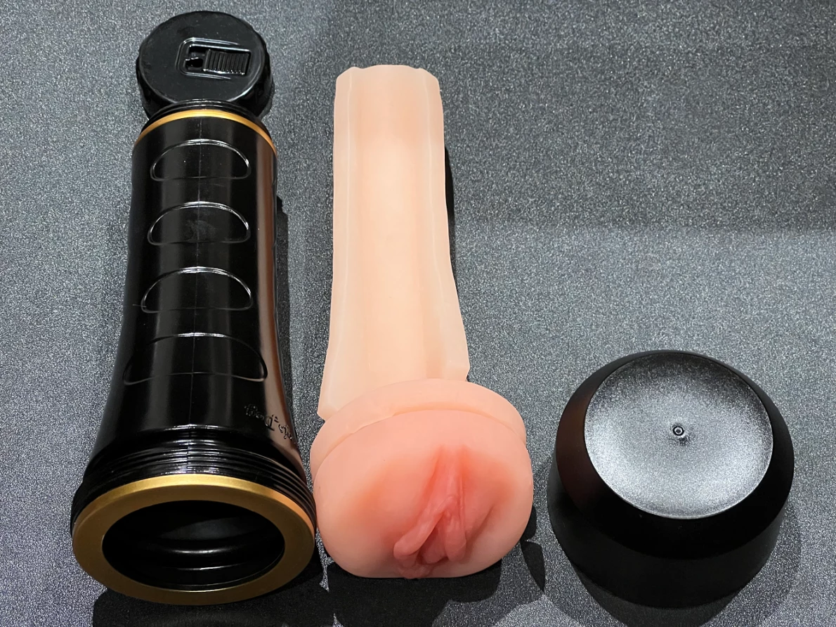 Tracy's Dog Sam Cup Review: A Nice Entry-Level Toy! - ToyChats Tracy's Dog Sam Cup Review: A Nice Entry-Level Toy! - ToyChats